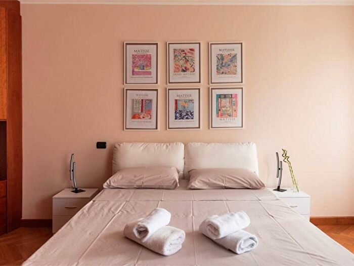 Appartamento bilocale in affitto in PIAZZA SAN NAZARO IN BROLO, Missori, Milano