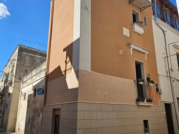 Casa trilocale in vendita in Grottaglie