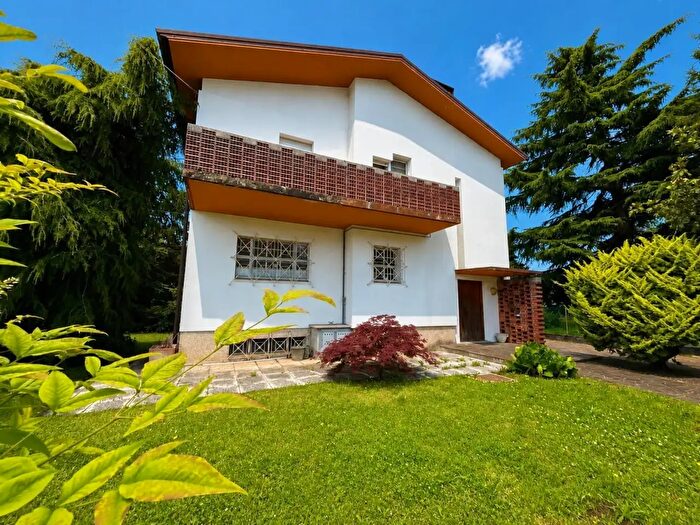 Casa con 5 locali in vendita in Via Quarto, Udine