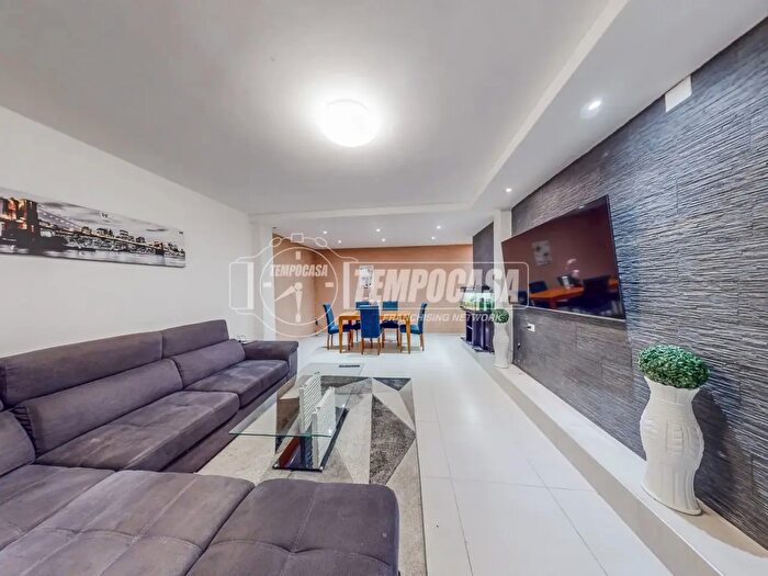 Appartamento con 5 locali in vendita in Via Falloppie B, Savignano Sul Panaro