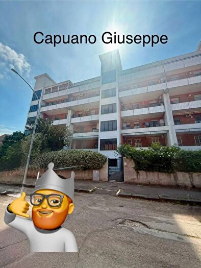 Appartamento trilocale in vendita in Via Francesco Petrarca, Foggia