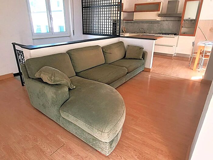 Appartamento con 6 locali in affitto in Via Vittorio Veneto, Mignanego