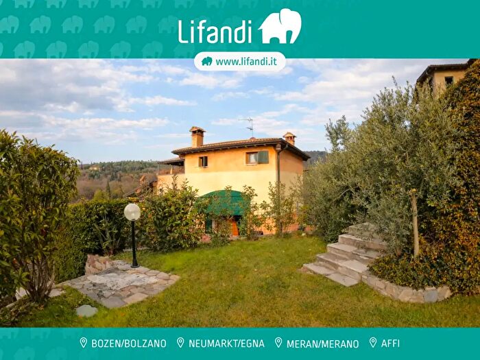 Casa quadrilocale in vendita in Costermano