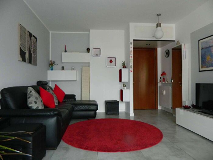 Appartamento trilocale in affitto in via GGianoli, Centro, Sondrio