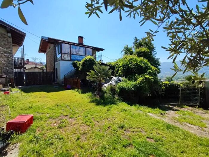 Casa con 6 locali in vendita in Via Momborgo, Rifreddo