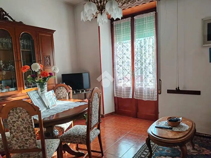 Appartamento trilocale in vendita in Via Cortona, Roma