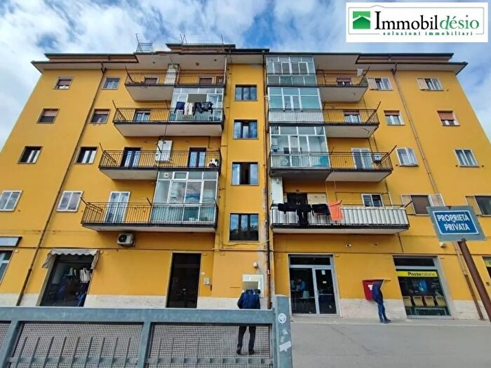 Casa con 6 locali in vendita in Via Messina Potenza, Potenza