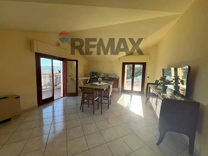 Casa con 15 locali in vendita in Cda Villa Elce, Lanciano