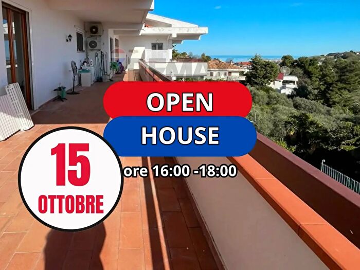 Appartamento con 7 locali in vendita in Via Monte Fumaiolo, Montesilvano