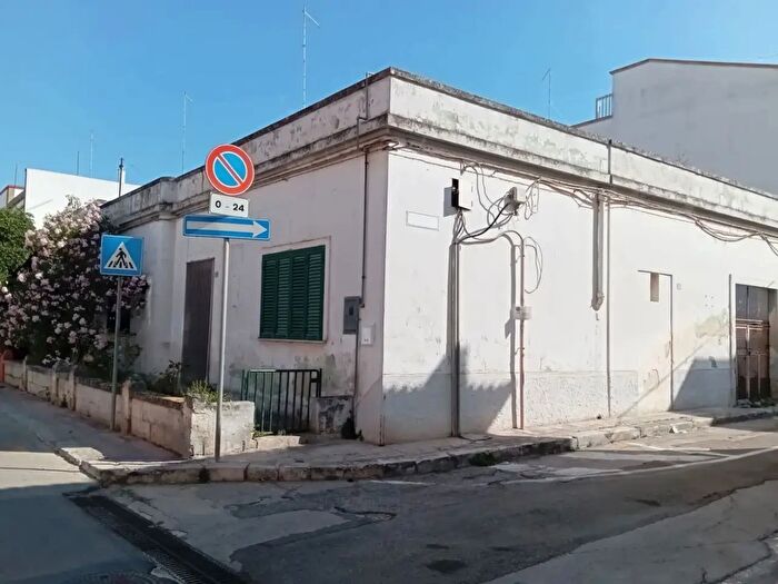 Appartamento trilocale in vendita in Via Matteotti, Montemesola