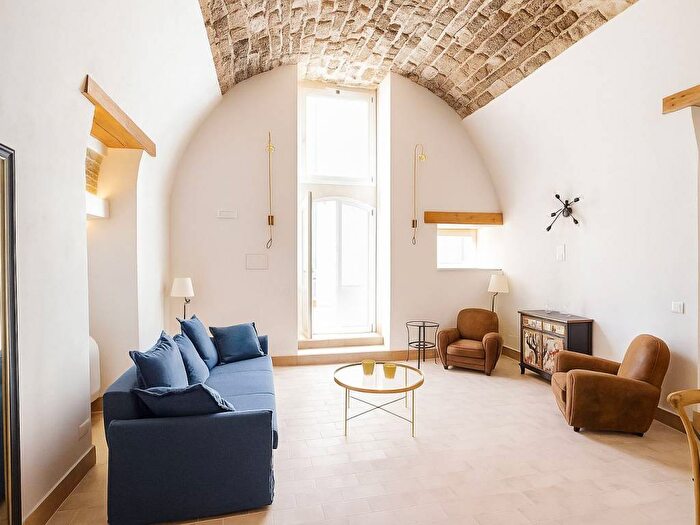 Appartamento bilocale in affitto in Via Nizza, Ortigia, Siracusa