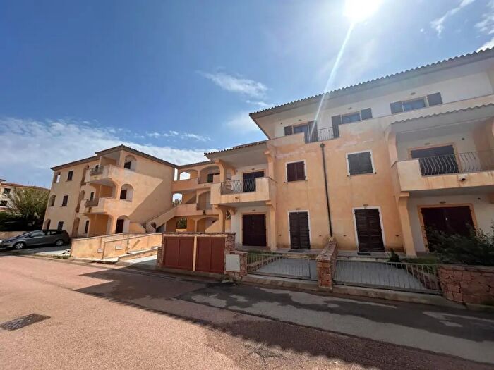 Appartamento trilocale in vendita in Santa Teresa Gallura