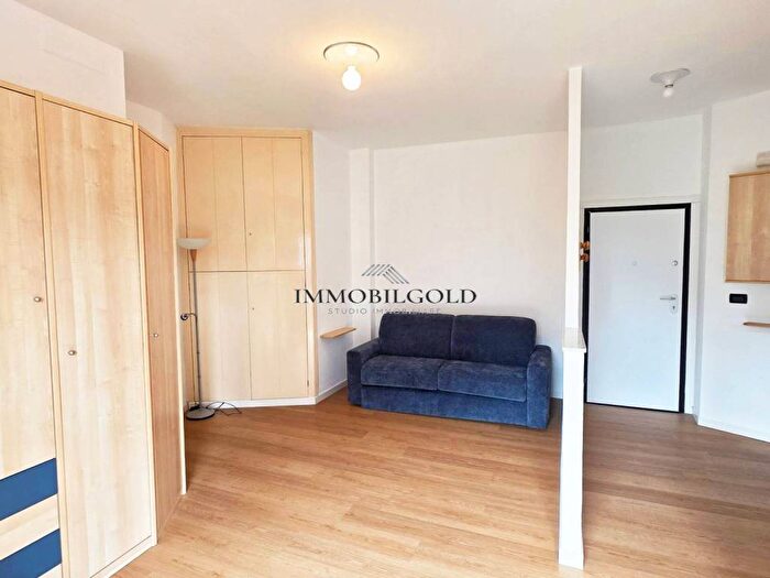 Appartamento monolocale in affitto in Via Valle Antrona, Baggio, Milano