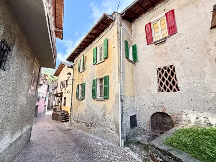 Casa trilocale in vendita in Via Franzoso, Gera Lario