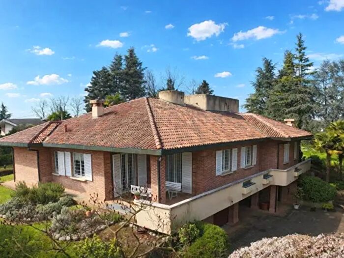 Casa con 6 locali in vendita in Costa Masnaga