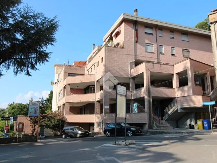 Appartamento trilocale in vendita in Giacomo Matteotti, Poggio Mirteto