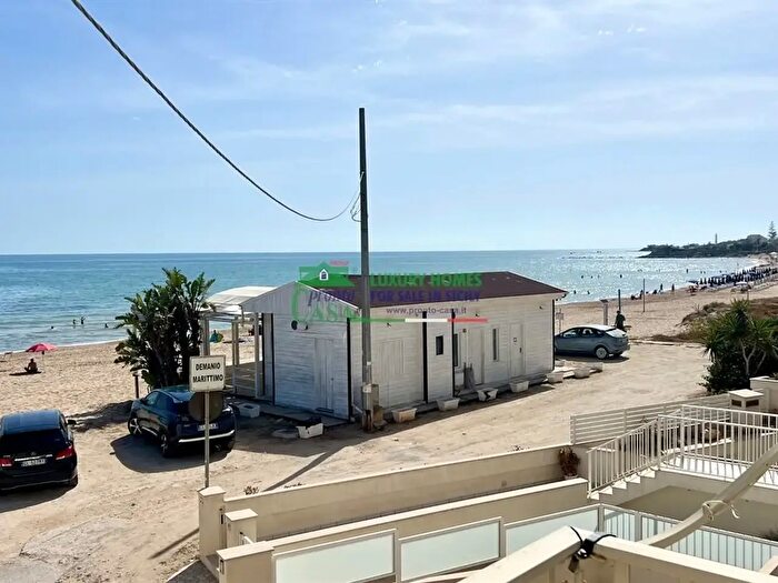 Appartamento trilocale in vendita in Via Mondello, Santa Croce Camerina