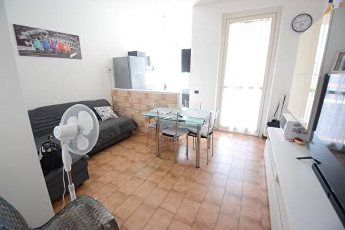 Appartamento bilocale in vendita in Via Giacomo Matteotti, Agrate Brianza