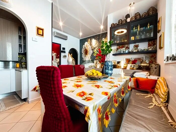 Appartamento quadrilocale in vendita in Via delle Gardenie, Prato