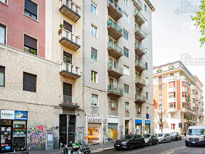 Appartamento trilocale in affitto in Piazza Piero Gobetti, Milano
