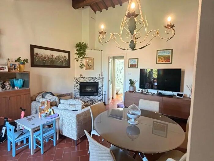 Appartamento quadrilocale in vendita in Fosdinovo