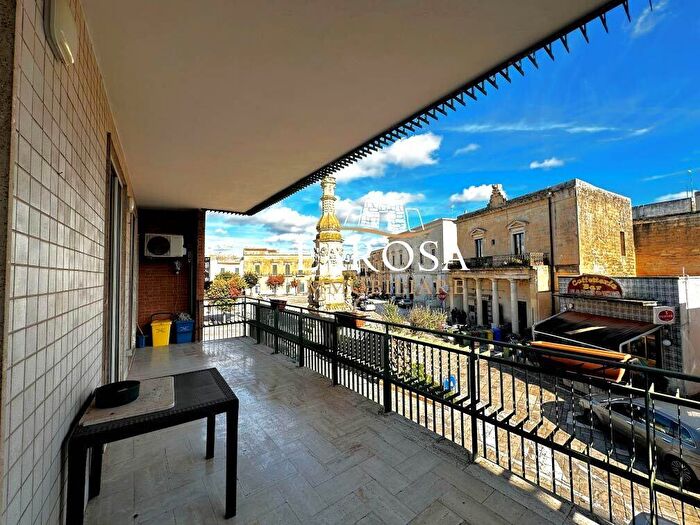 Appartamento con 7 locali in vendita in Vernole