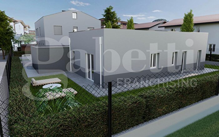 Casa quadrilocale in vendita in Via Bassa Inferiore Snc, Malalbergo