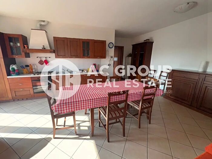 Appartamento trilocale in vendita in Viale Risorgimento, Gerenzano