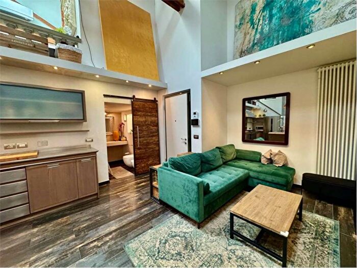 Appartamento con 5 locali in affitto in Porta al Prato San Jacopino, Firenze