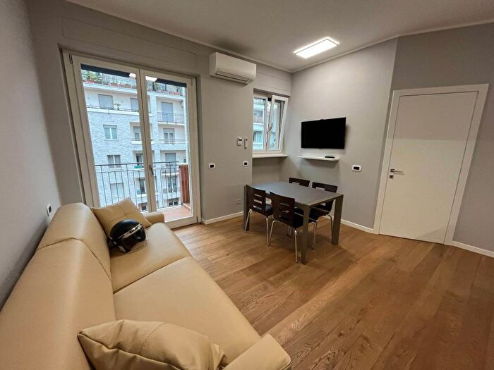 Appartamento monolocale in affitto in Via Vigilio Inama, Città Studi, Milano