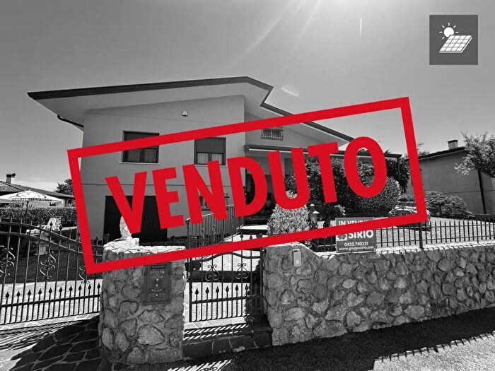 Casa con 5 locali in vendita in Via Cesare Battisti, Visco