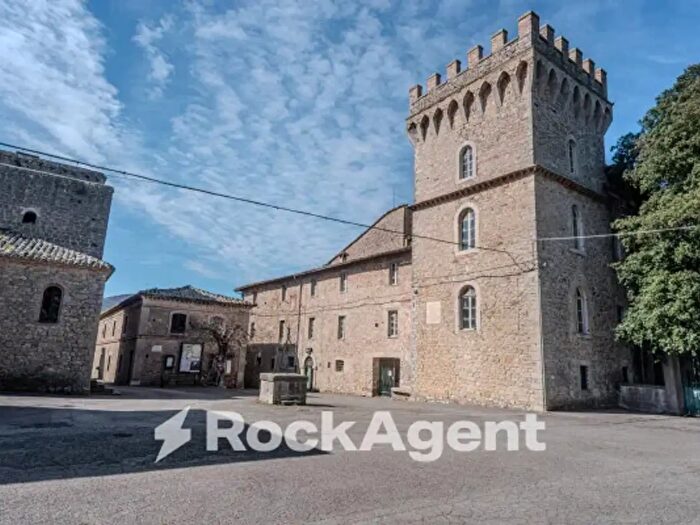 Casa con 6 locali in vendita in Località Morruzze, Baschi