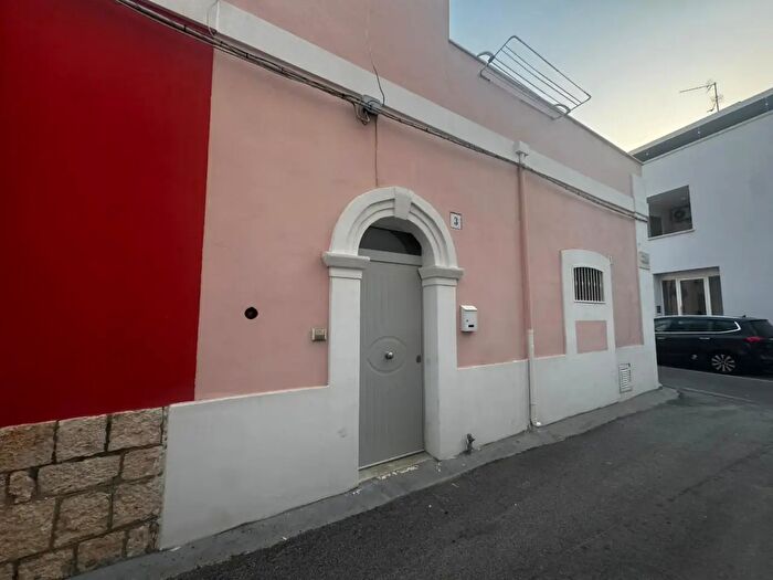 Casa bilocale in vendita in Vico VI Modugno, Bari