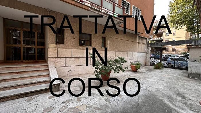 Appartamento trilocale in vendita in Via Arturo Graf, Roma