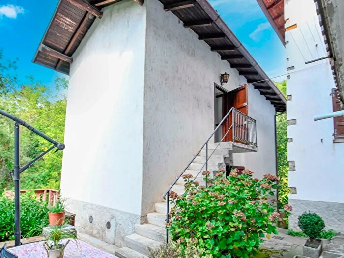 Casa trilocale in vendita in Via Ponte Luio, Albino