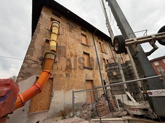 Case in Vendita e in Affitto - 2