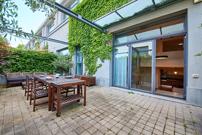 Appartamento quadrilocale in vendita in Via Lodovico Il Moro, Milano