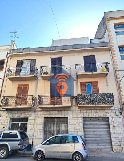 Appartamento quadrilocale in vendita in Piazza Vittorio Alfieri Castelvetrano, Castelvetrano