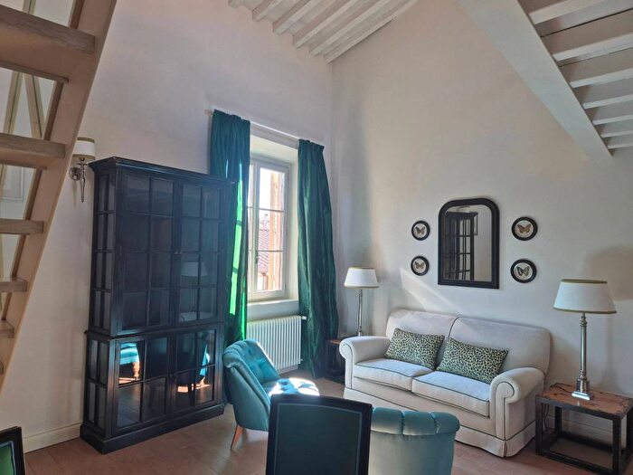 Appartamento trilocale in affitto in Piazza dei Nerli, San Frediano, Firenze