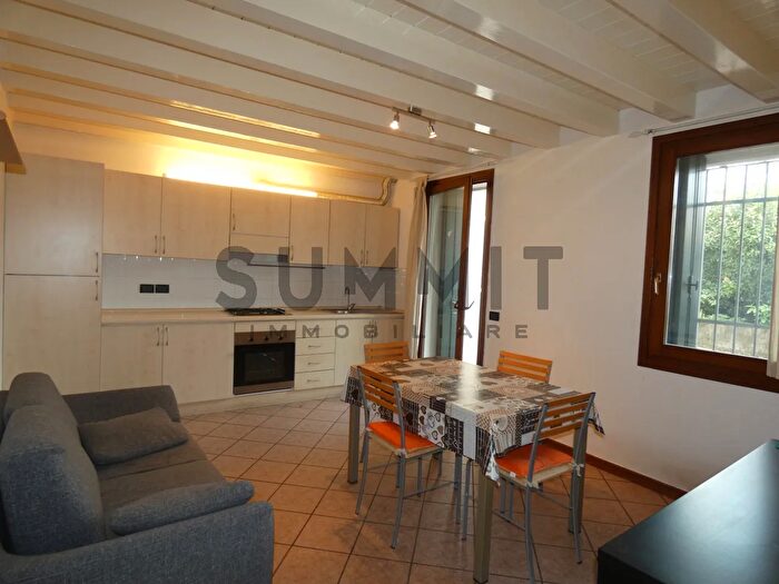 Appartamento bilocale in vendita in Schio