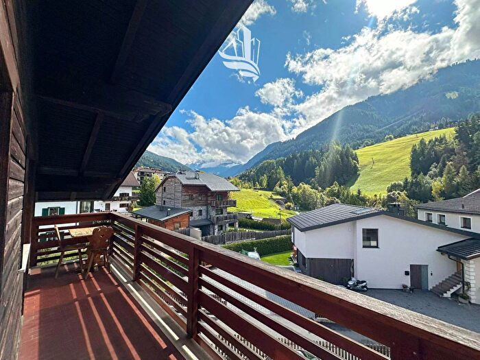 Appartamento trilocale in vendita in Strada J B Purger, Ortisei