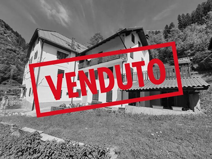 Appartamento quadrilocale in vendita in Rigolato