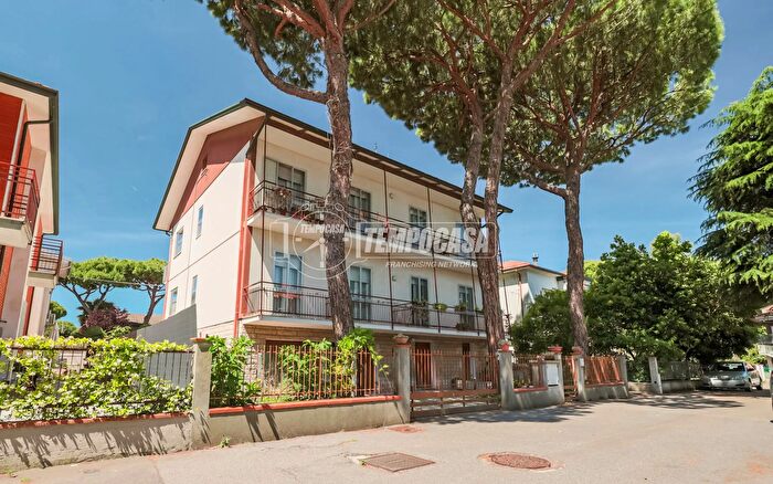 Appartamento quadrilocale in vendita in Via Verona, Cervia