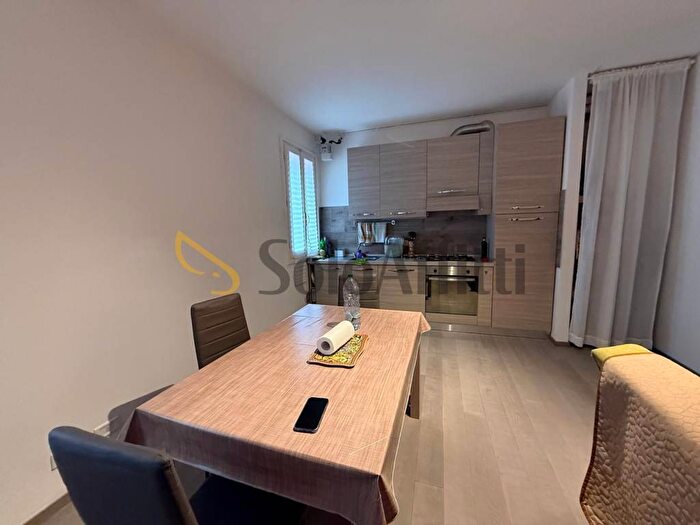 Appartamento quadrilocale in affitto in Via Luigi Zanasi, Centro, Castelfranco Emilia