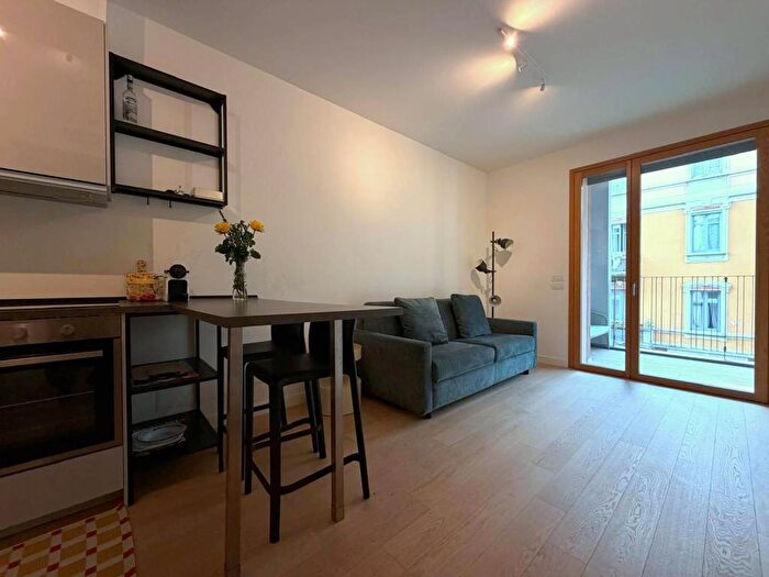 Appartamento monolocale in affitto in Via Verona, Porta Romana Medaglie dOro, Milano