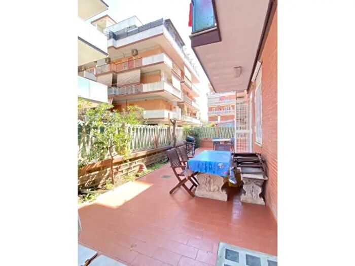 Appartamento bilocale in vendita in Via Odessa, Pomezia