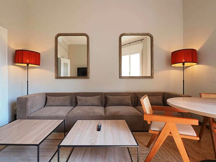Appartamento monolocale in affitto in Via della Moscova, Milano