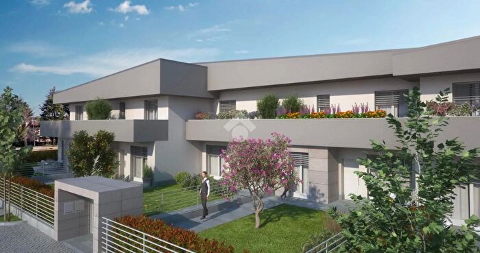 Casa quadrilocale in vendita in Via Marconi, Bolgare