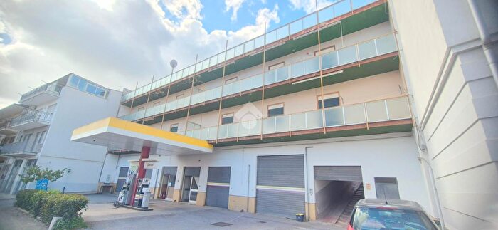 Appartamento trilocale in vendita in Via Francesco Crispi, Piana Degli Albanesi