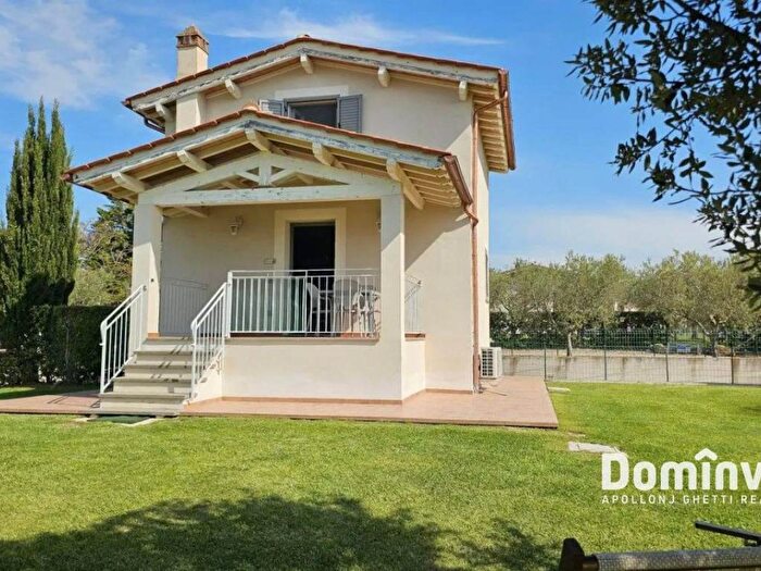 Casa con 5 locali in affitto in Strada Poggio Cavallucciaro, Montalto di Castro